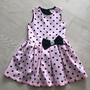 Girls dress